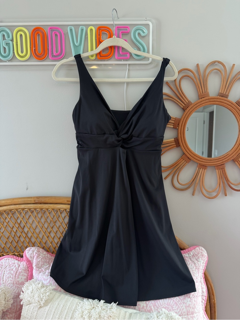 HALARA Black Twist-Front V-Neck Mini Dress